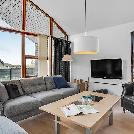 Holiday home Awesome In Hemmet With Sauna Falen